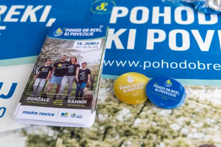 Pohod ob reki, ki povezjue  (15)